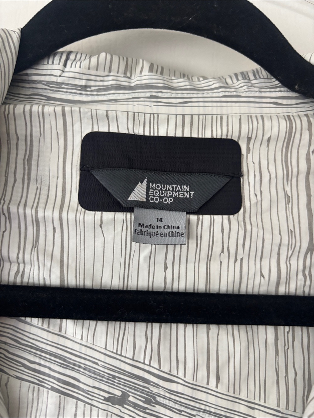 MEC Packable Raincoat - Picture 2 of 8